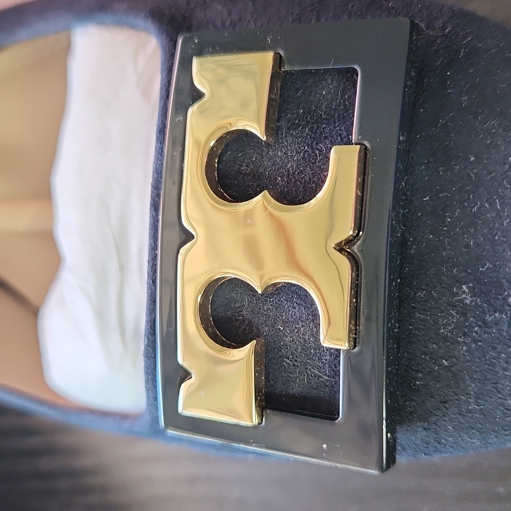 Tory Burch Navy Blue Suede Flats with Gold Logo - Picture 5 of 12